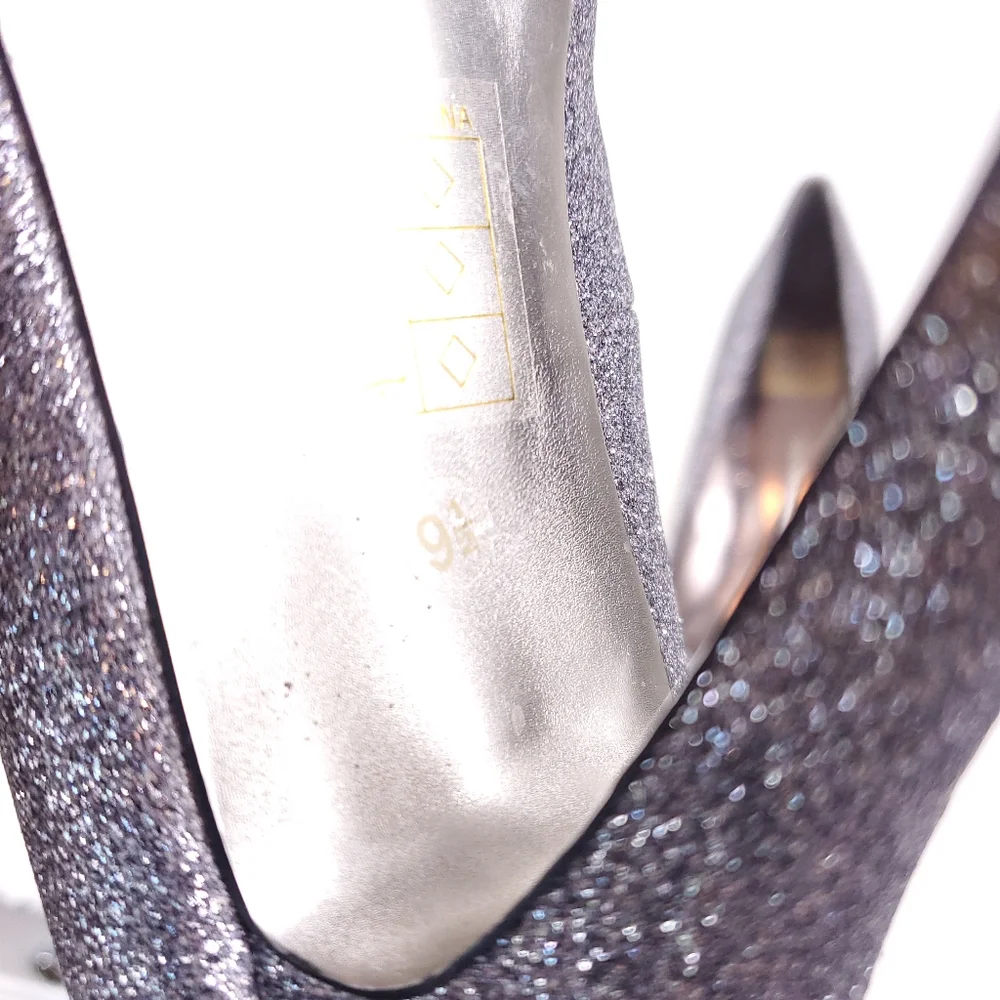 Dolce Vita Glitter Pumps - Picture 10 of 10